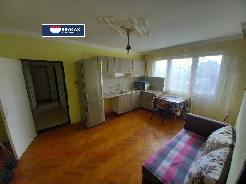 Продава 2-СТАЕН, гр. Разград, Лудогорие, снимка 2 - Aпартаменти - 49560130