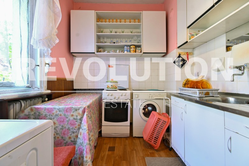 De vânzare  2 dormitoare Sofia , Țentâr , 88 mp | 64099940 - imagine [6]
