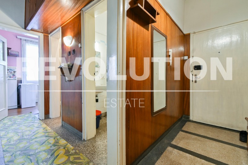 De vânzare  2 dormitoare Sofia , Țentâr , 88 mp | 64099940 - imagine [11]