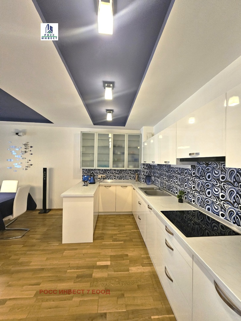 Продава  3-стаен град Варна , к.к. Св.Св. Константин и Елена , 135 кв.м | 50725708 - изображение [3]