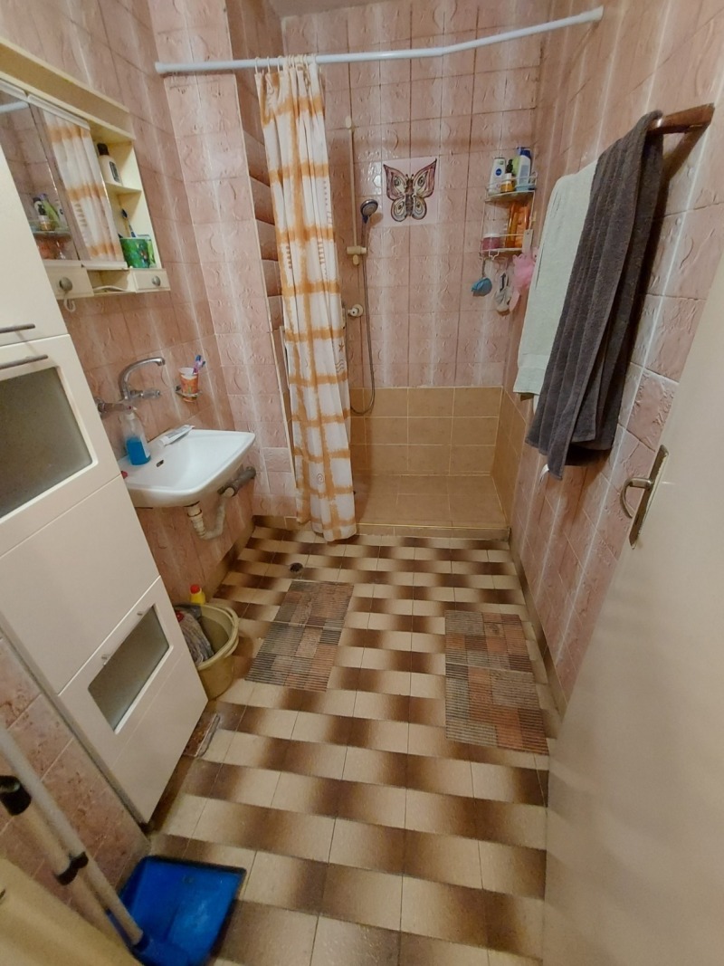 Myytävänä  3 makuuhuonetta Ruse , Družba 3 , 104 neliömetriä | 47110268 - kuva [13]