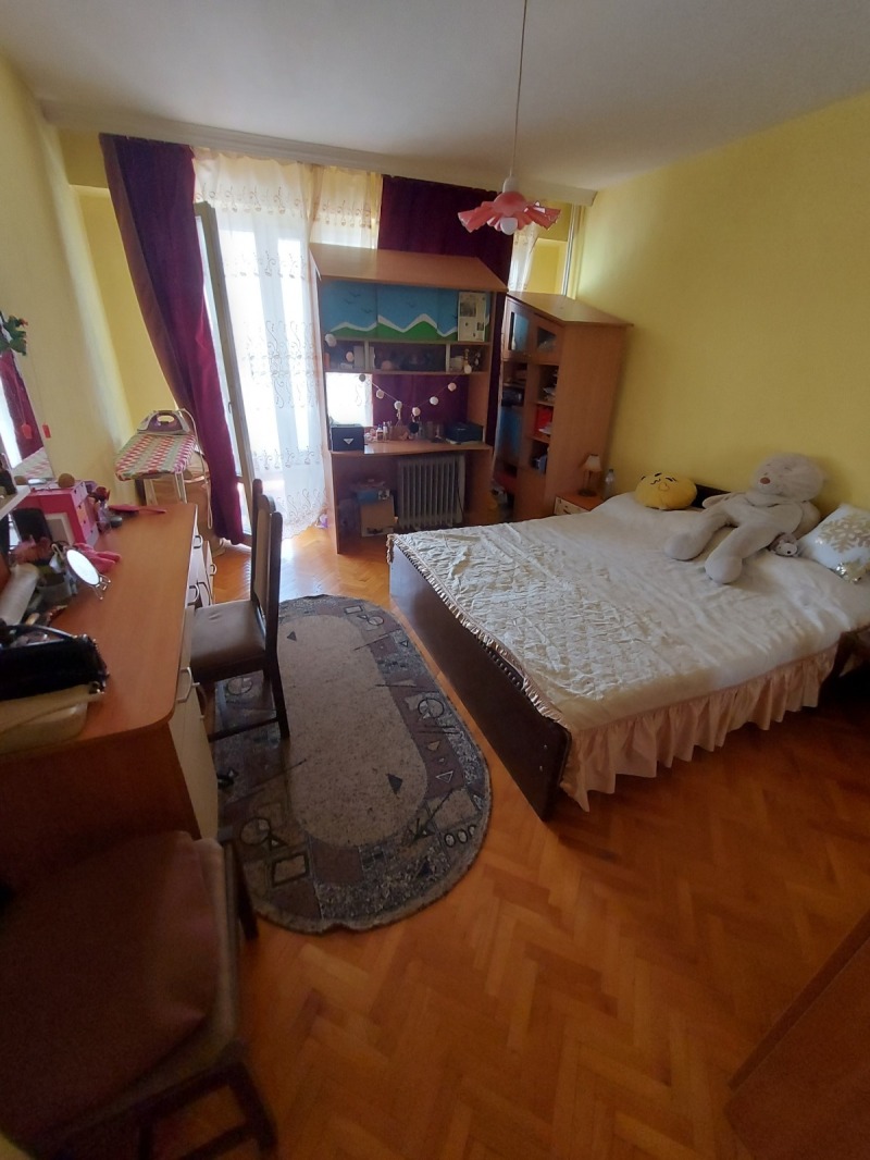 Myytävänä  3 makuuhuonetta Ruse , Družba 3 , 104 neliömetriä | 47110268 - kuva [4]