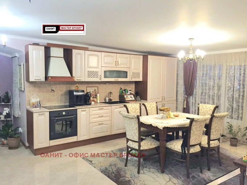 Продава 4-СТАЕН, гр. София, Зона Б-19