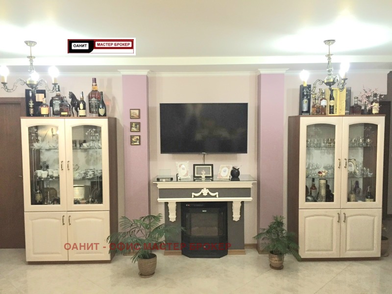 Продава 4-СТАЕН, гр. София, Зона Б-19, снимка 2 - Апартаменти - 52797478