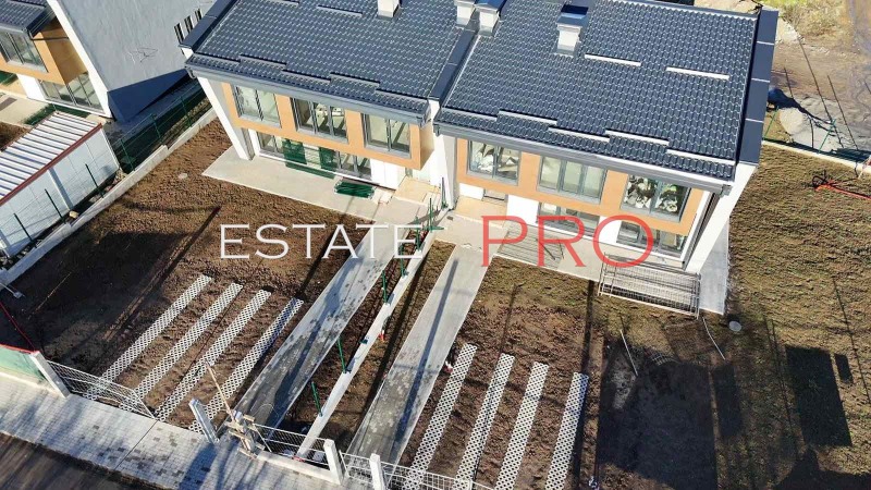 Продава КЪЩА, гр. София, м-т Камбаните, снимка 4 - Къщи - 51442829