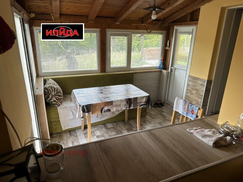 Продава ВИЛА, гр. Русе, в.з. Липака, снимка 2 - Вили - 52657917