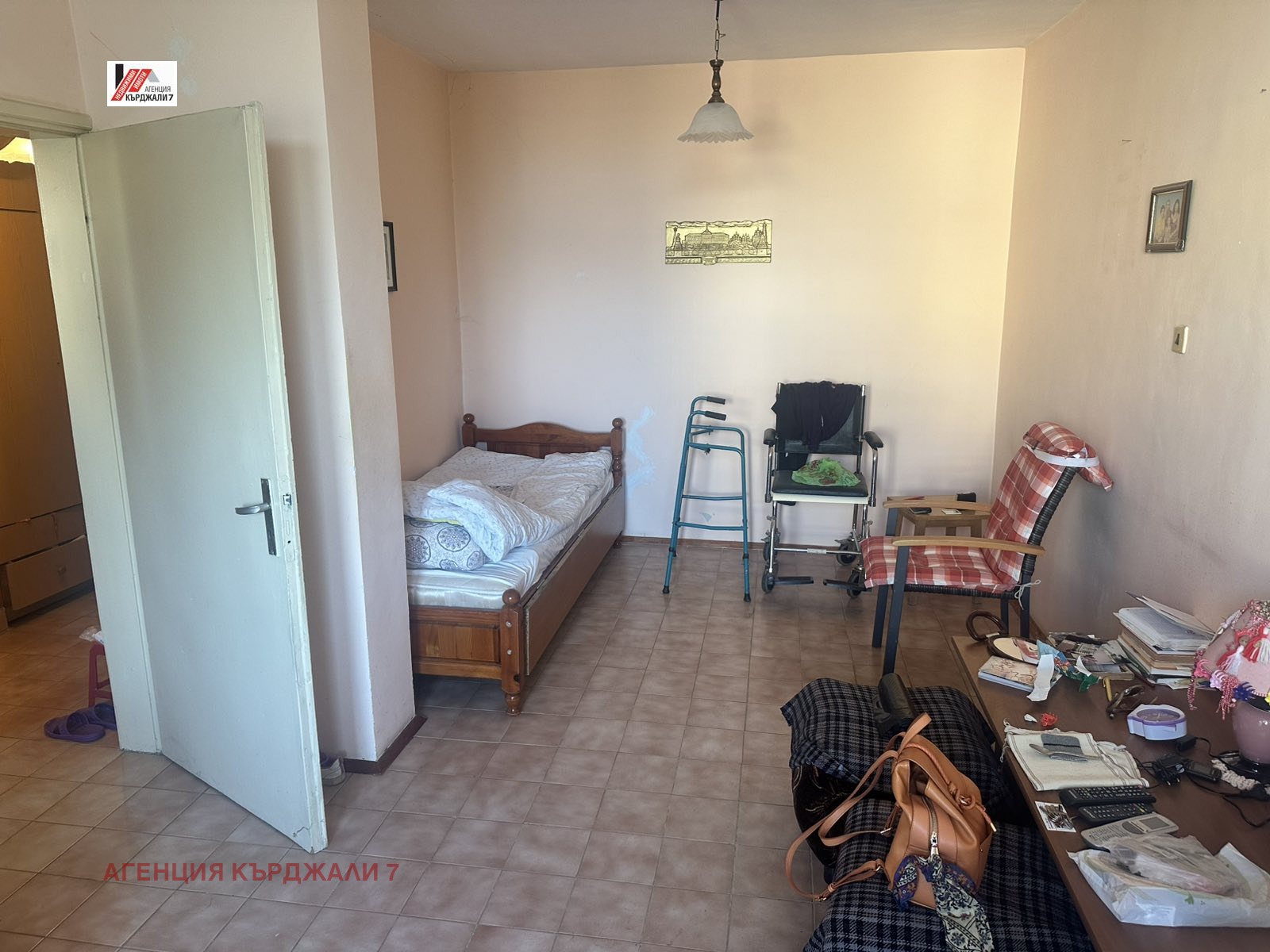 Продава 2-СТАЕН, гр. Кърджали, Център, снимка 2 - Апартаменти - 55523953