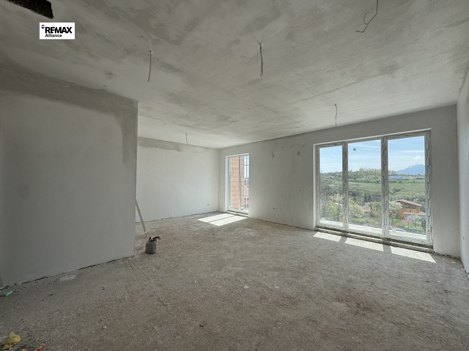 Продава КЪЩА, с. Гурмазово, област София област, снимка 4 - Къщи - 54261136