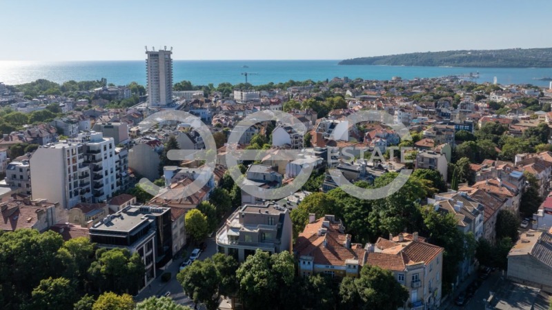 Продава КЪЩА в град Варна, Гръцка махала - 106 кв.м / 299 000 € » 584 793.17 лв., 360естейт