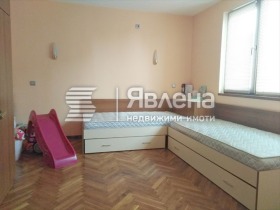 2 slaapkamers Idealen tsentar, Blagoevgrad 6