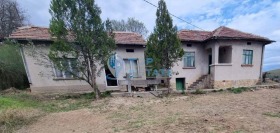 Продажба на имоти в с. Ореш, област Велико Търново - изображение 1 