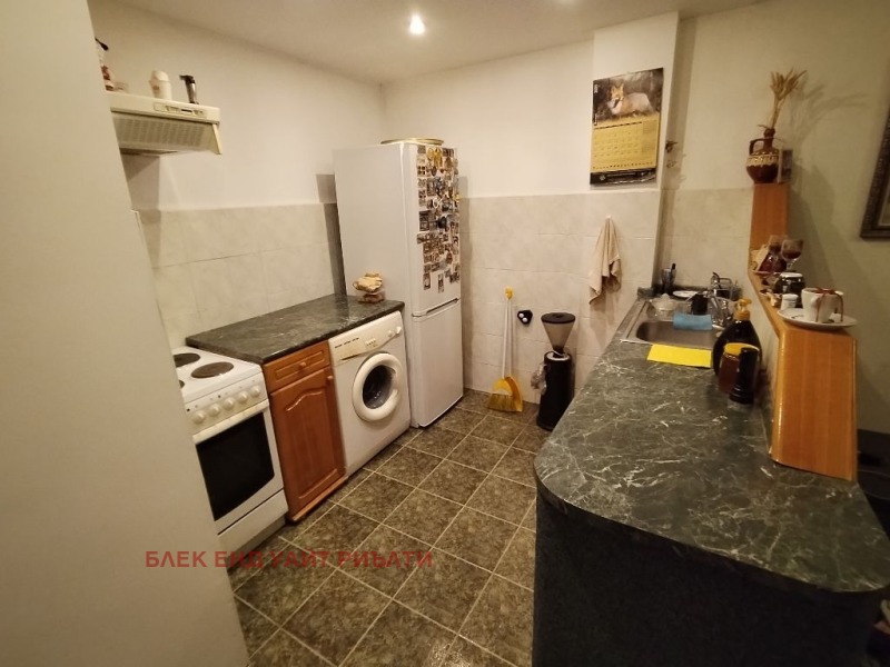 Продава 2-СТАЕН, гр. София, Толстой, снимка 3 - Апартаменти - 52977231