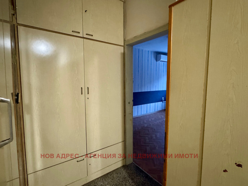 Продава 2-СТАЕН, гр. Търговище, Запад 1, снимка 7 - Апартаменти - 53125519
