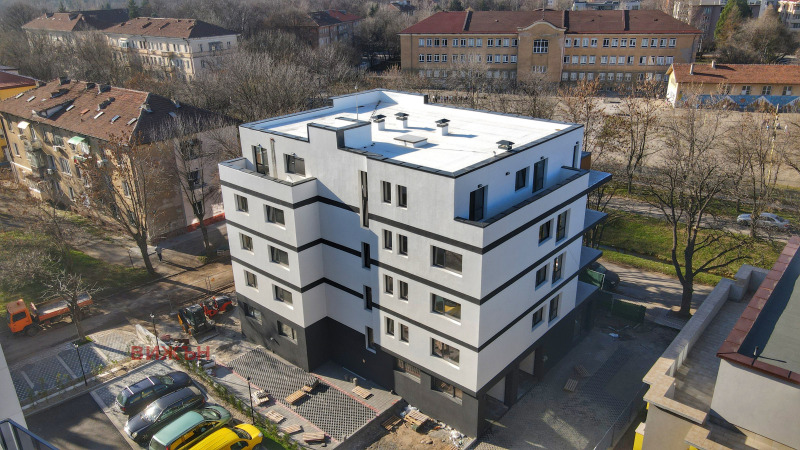 Продава 3-СТАЕН, гр. Перник, Изток, снимка 16 - Апартаменти - 52723047