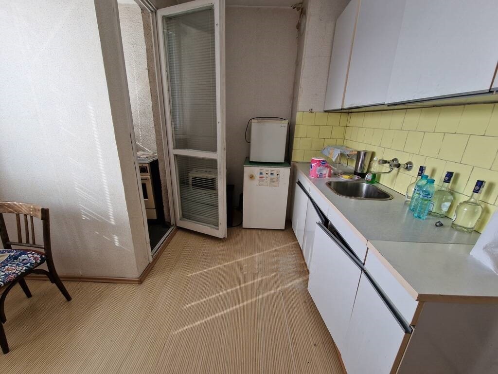 Продава 2-СТАЕН, гр. Шумен, Болницата, снимка 4 - Апартаменти - 56436161