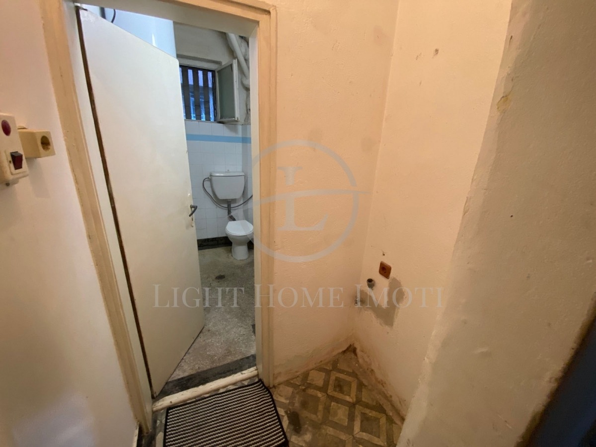 Продава 2-СТАЕН, гр. Пловдив, Център, снимка 8 - Апартаменти - 52687266