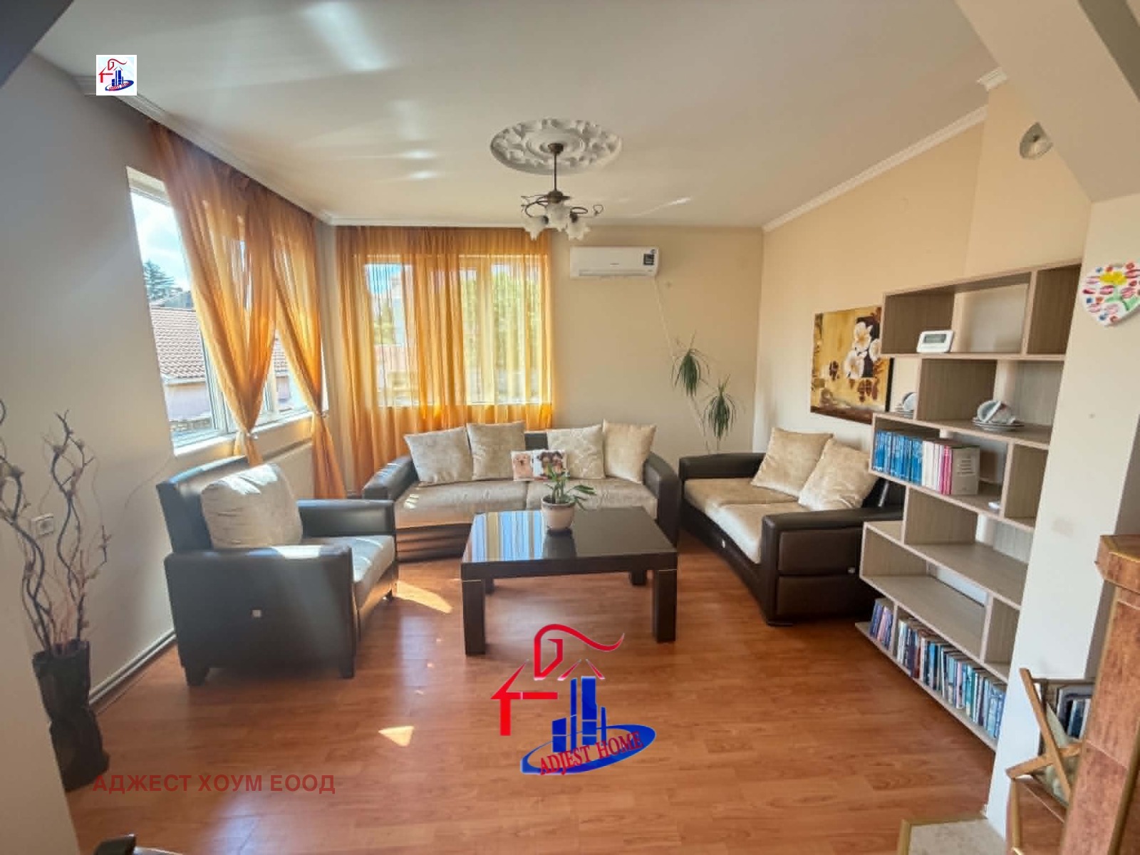 Продава ЕТАЖ ОТ КЪЩА, гр. Шумен, Център, снимка 2 - Етаж от къща - 55044372