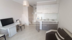 Στούντιο κ.κ. Σλαντσεβ βριαγ, περιοχή Μπουργκάς 3