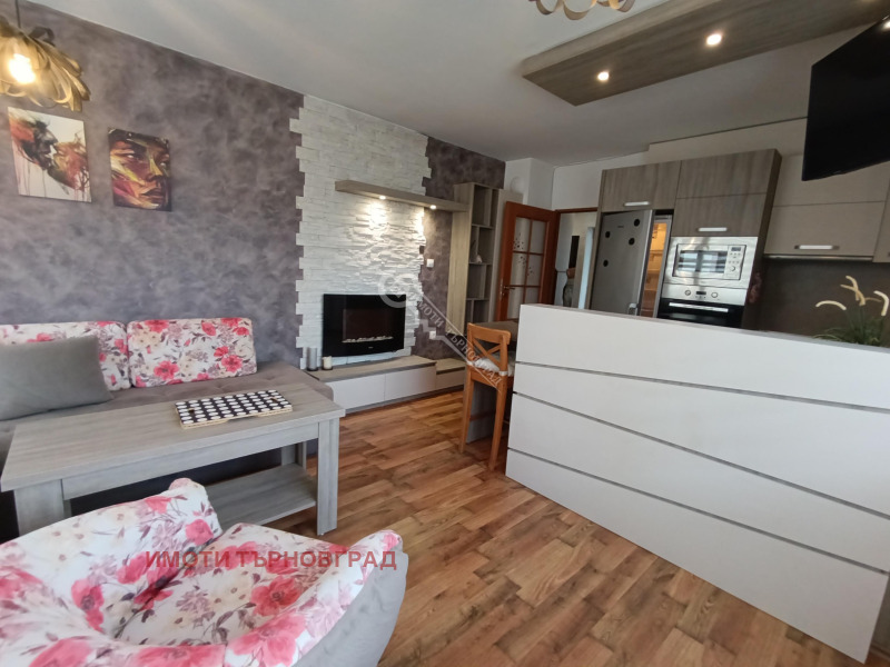Продава  2-стаен, град Велико Търново, Акация •  123 600 EUR • ID 95159672 — holmes.bg - [1] 
