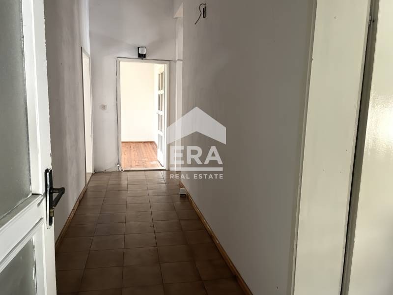 Продава 4-СТАЕН, гр. Кърджали, Център, снимка 2 - Апартаменти - 54929323