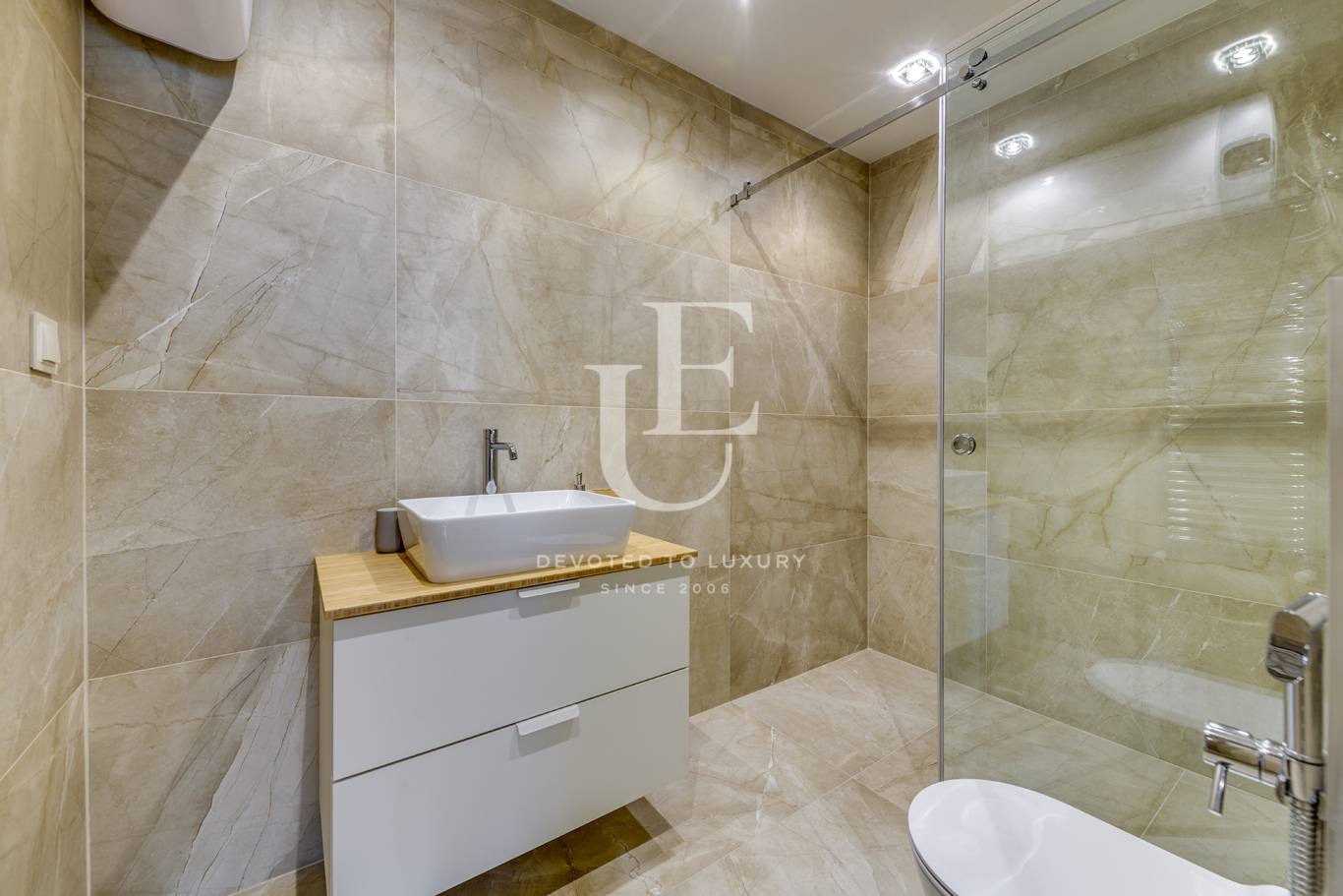 Продава 4-СТАЕН, гр. София, Лозенец, снимка 16 - Апартаменти - 54235103