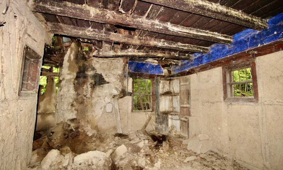 Продава КЪЩА, гр. Трявна, област Габрово, снимка 12 - Къщи - 56315774
