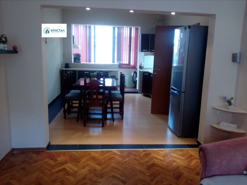 Te koop  2 slaapkamers Plovdiv , Kjutsjuk Parizj , 105 m² | 94083255 - afbeelding [2]