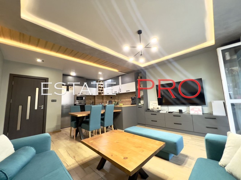 Продава  3-стаен град Пловдив , Остромила , 120 кв.м | 70814358