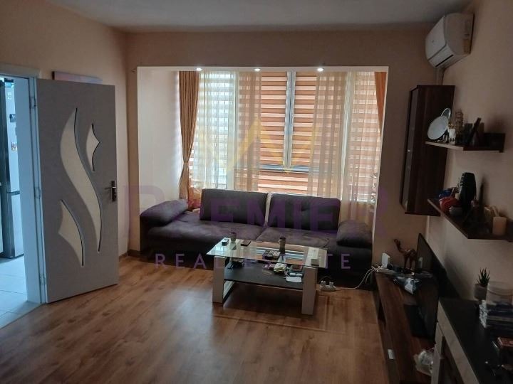 Продава 4-СТАЕН, област Бургас, гр. Поморие • 210000 € / 410724.30 лв. • 84186640 1