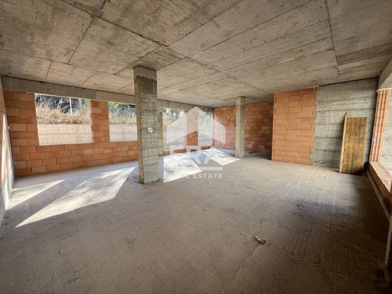 En venta  Comercio Varna , Kaysieva gradina , 108 metros cuadrados | 60600164
