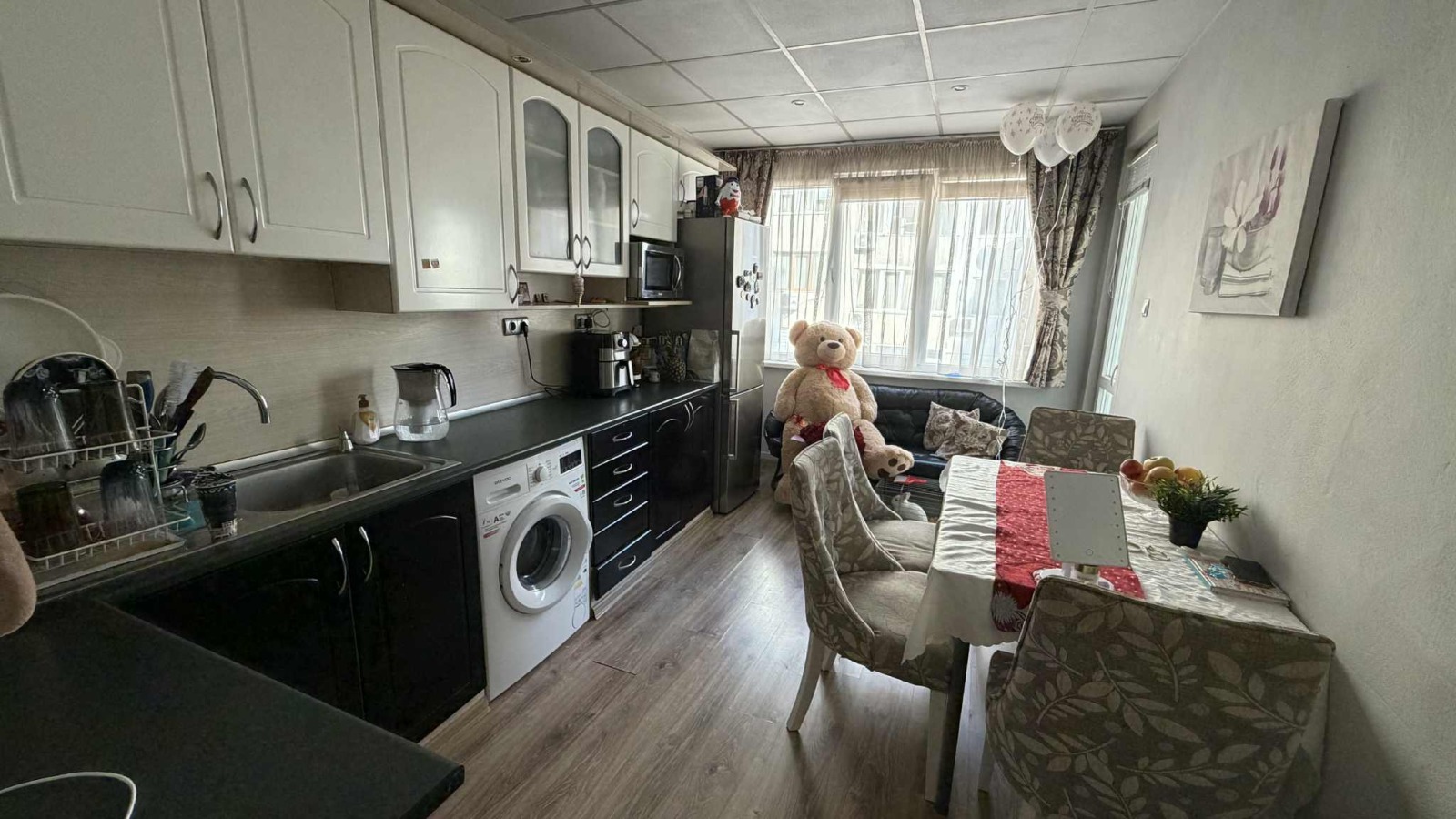 Продава 4-СТАЕН, гр. Варна, Конфуто, снимка 2 - Апартаменти - 52533239