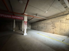 Паркинг простор Вароша, Тарговиште 6