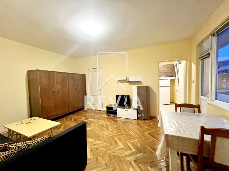 Продава 3-СТАЕН, гр. Бургас, Възраждане, снимка 2 - Апартаменти - 53589747