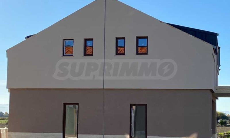 Продава КЪЩА, с. Скутаре, област Пловдив, снимка 2 - Къщи - 52244739