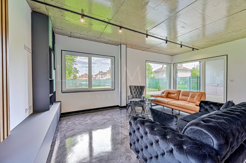 Продава КЪЩА, гр. София, с. Лозен, снимка 2 - Къщи - 52322937