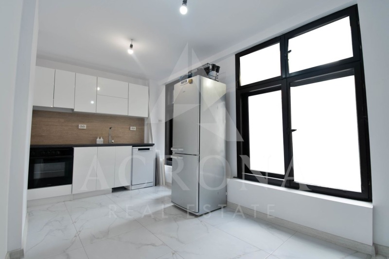 Продава КЪЩА, гр. Пловдив, Център, снимка 3 - Къщи - 52366290