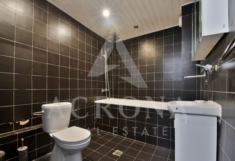 Продава КЪЩА, гр. Пловдив, Център, снимка 12 - Къщи - 52366290