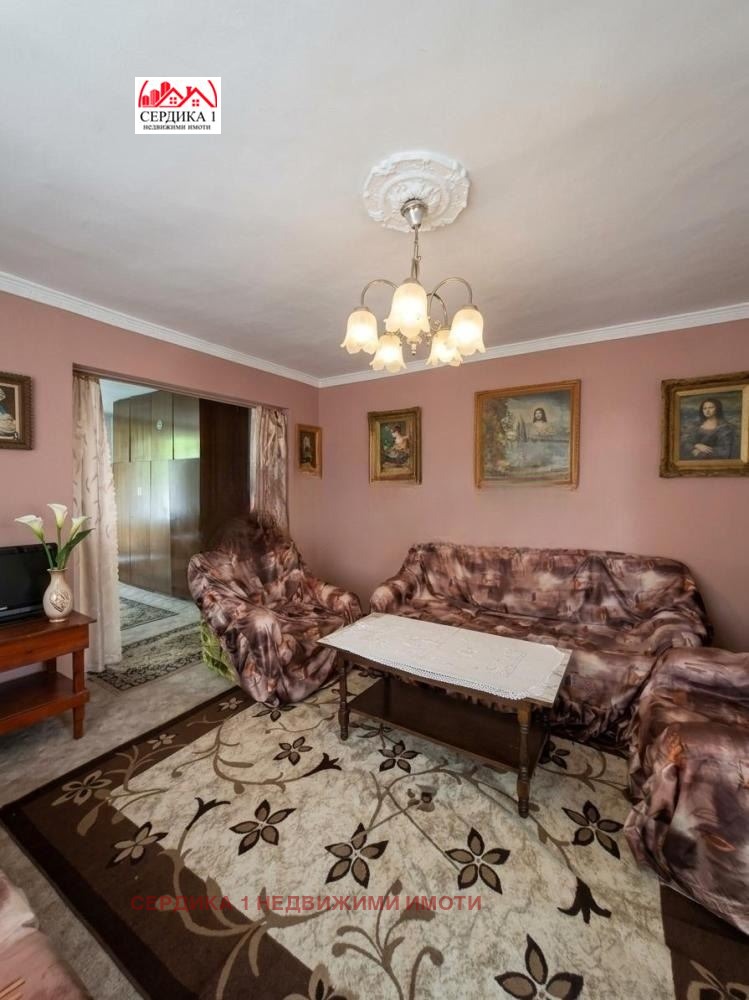 Продава КЪЩА, гр. Бобов дол, област Кюстендил, снимка 4 - Къщи - 54819359