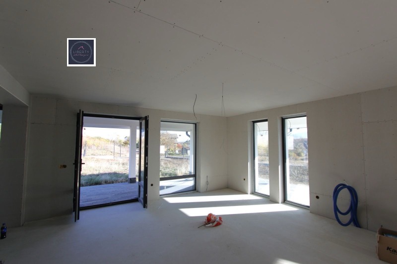 Продава КЪЩА, с. Пролеша, област София област, снимка 11 - Къщи - 52871943