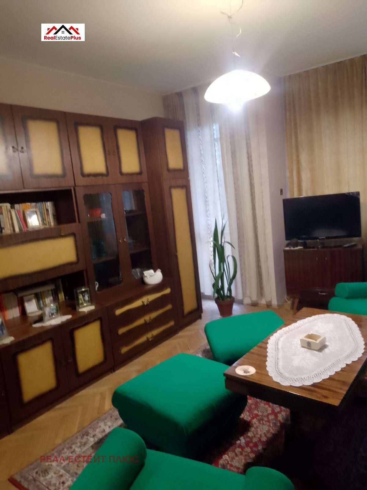 Продава 3-СТАЕН, гр. Плевен, Идеален център