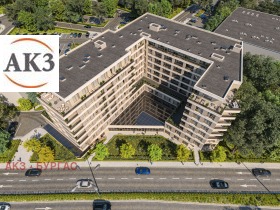 Στούντιο Βρατια Μηλαδηνοβη, Βυργασ