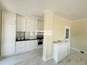 Продава 2-стаен град Пловдив Въстанически - [1] 