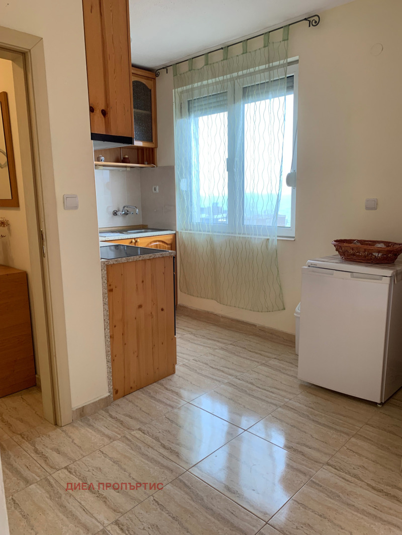 Продава 2-СТАЕН, гр. Бургас, Крайморие, снимка 5 - Апартаменти - 52985695