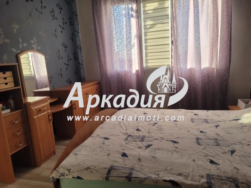For Sale  2 bedroom Plovdiv , Komatevo , 86 sq.m | 77007231 - image [8]