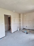 Продава 2-СТАЕН, град Варна, Базар Левски • 145000 € / 283595.35 лв. • 28090079 4