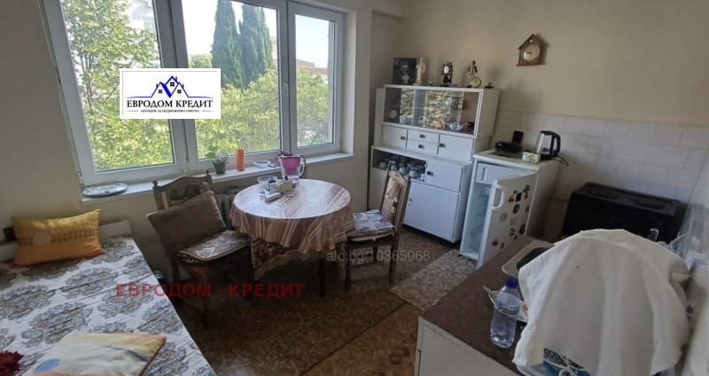 De vânzare  3 dormitoare Stara Zagora , Țentâr , 75 mp | 14024967 - imagine [2]