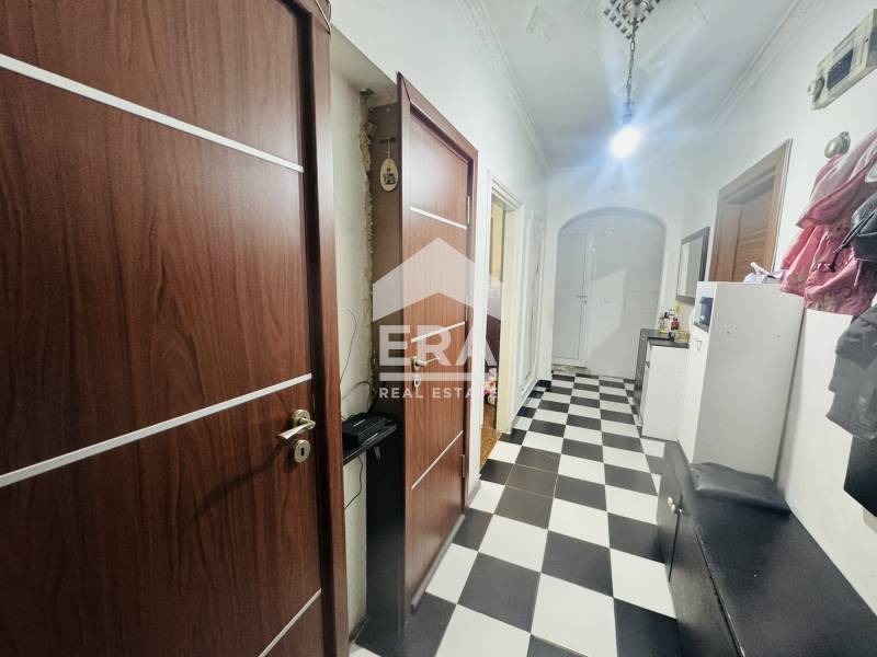 Продава 4-СТАЕН, гр. Варна, Възраждане 4, снимка 16 - Апартаменти - 52207257