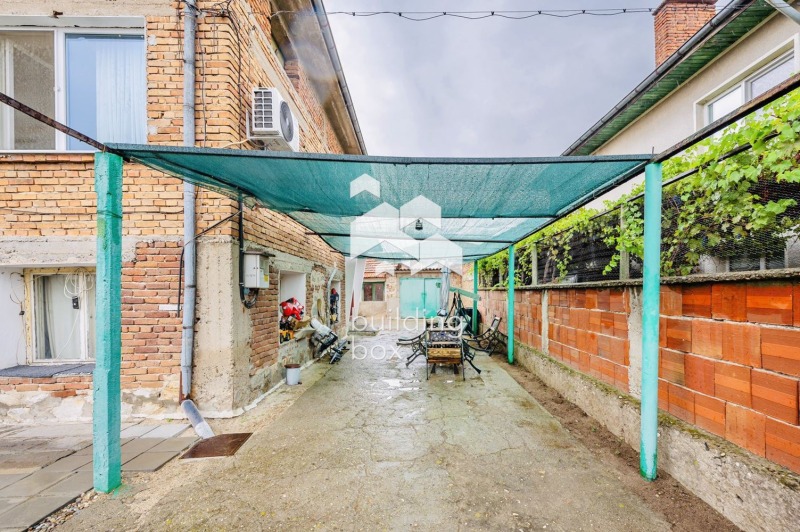 Продава КЪЩА, с. Труд, област Пловдив, снимка 2 - Къщи - 52968477