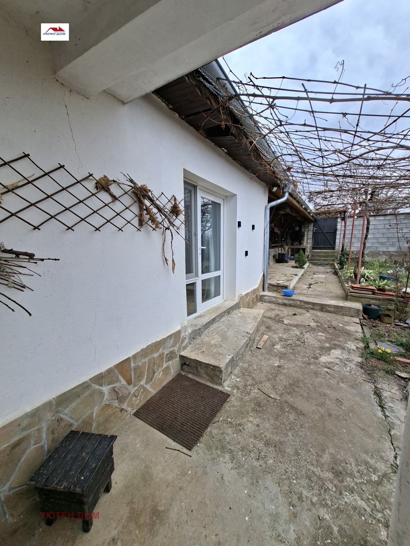 Продава КЪЩА, с. Ловец, област Шумен, снимка 10 - Къщи - 54923648