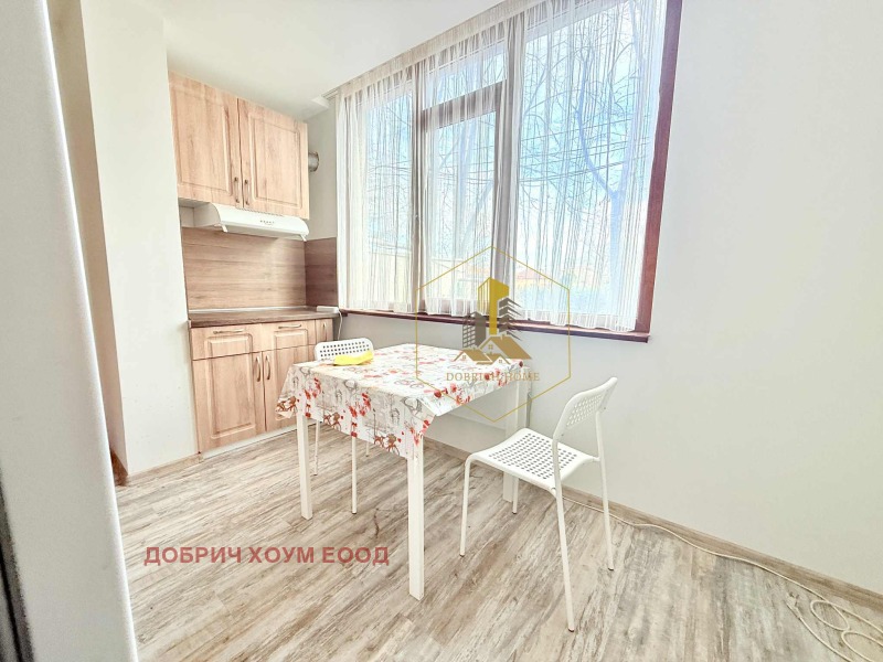 Продава 2-СТАЕН, гр. Добрич, Център, снимка 10 - Апартаменти - 52599073